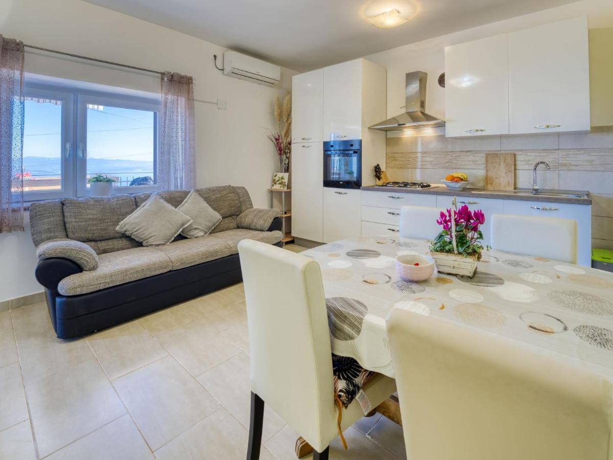 Apartment Edita By Interhome Ловран Екстериор снимка